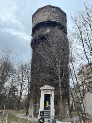 Водна кула Лозенец